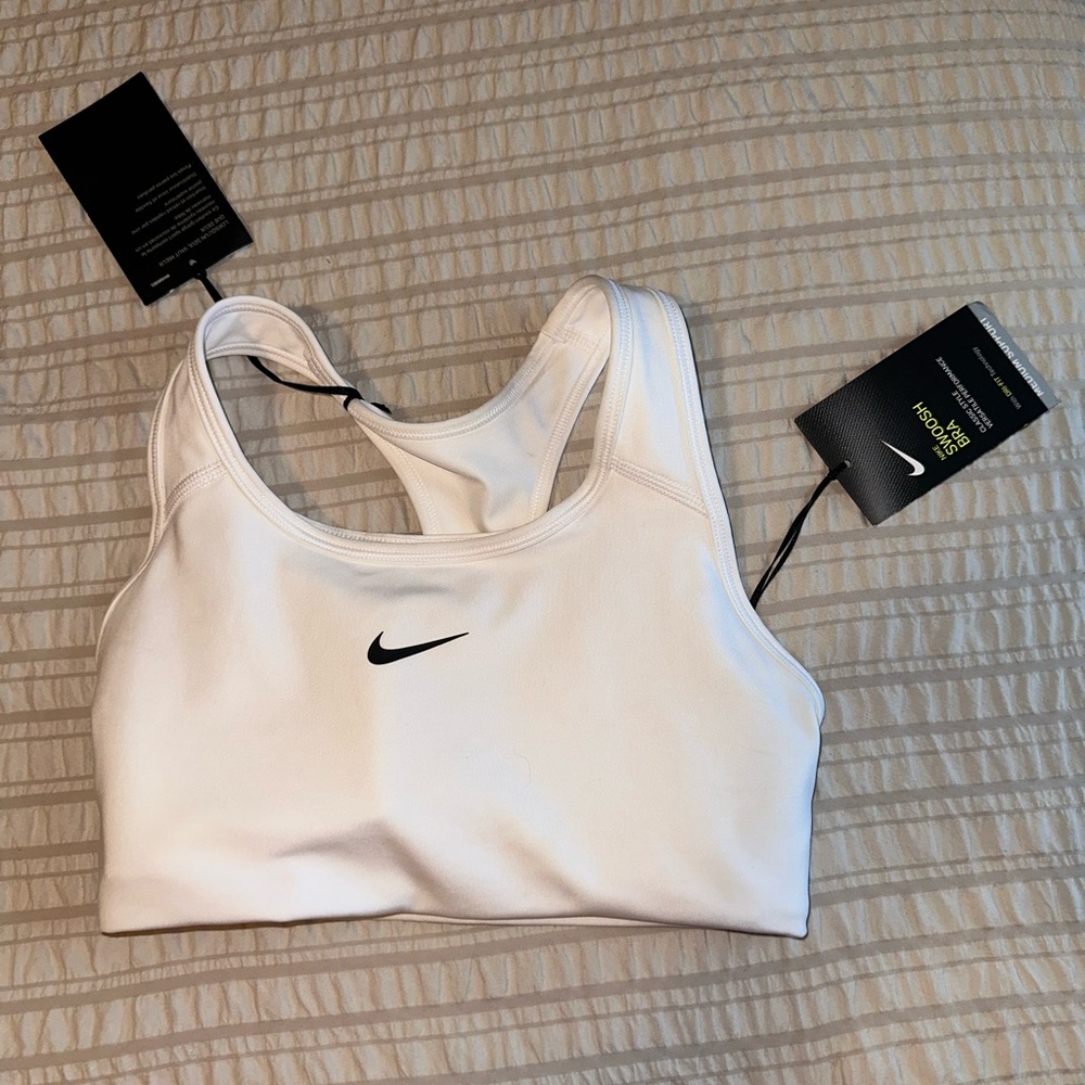 womens white nike sports bra